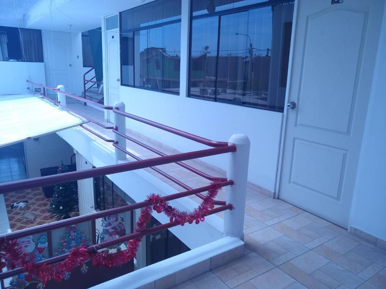 Hospedaje Golden Inn 卡马纳 外观 照片